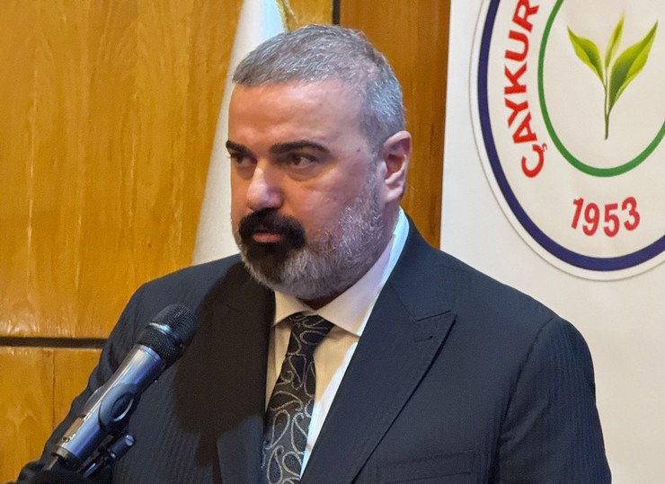 aykur-rizesporda-yeni-donem-35-baskan-ali-zeki-saruhan-oldu-6.jpg