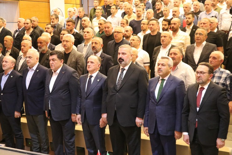 caykur-rizespor-kulubunun-yeni-baskani-ali-zeki-saruhan-oldu-3.jpg