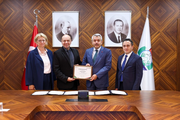 rize-valiligi-onculugunde-baslatilan-discover-kackar-projesi-kapsaminda-dunya-devi-good-travel-alliance-gta-ile-is-birligi-protokolu-imzalandi-1.jpg