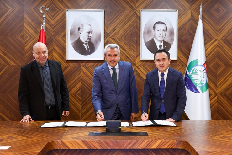 rize-valiligi-onculugunde-baslatilan-discover-kackar-projesi-kapsaminda-dunya-devi-good-travel-alliance-gta-ile-is-birligi-protokolu-imzalandi-2.jpg