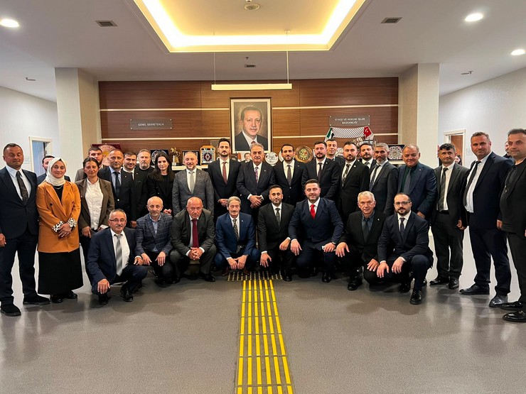 ak-parti-rize-merkez-ilce-baskanligi-ankarada-gerceklestirdigi-ust-duzey-ziyaret-programi-6.jpg