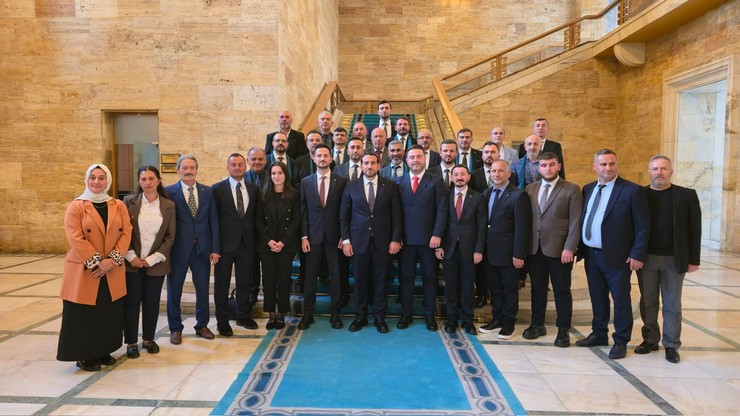 ak-parti-rize-merkez-ilce-baskanligi-ankarada-gerceklestirdigi-ust-duzey-ziyaret-programi-9.jpg