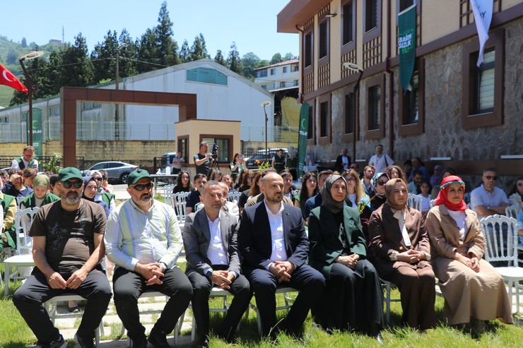 rizede-bilim-tarihi-her-yerde-programi-gerceklestirildi-1.jpg