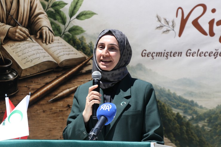 rizede-bilim-tarihi-her-yerde-programi-gerceklestirildi-4.jpg