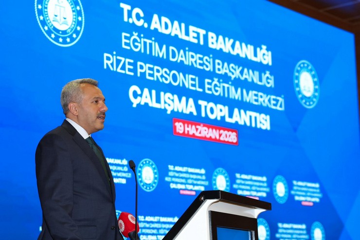adalet-bakanligindan-vefa-hamlesi-rize-personel-egitim-merkezine-kenan-ipek-ismi-verildi-5.jpg