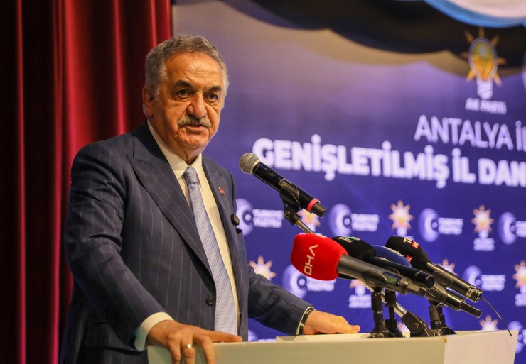 ak-parti-genel-baskan-yardimcisi-yazici-ruzgara-gore-yonumuz-degismez-1.jpg