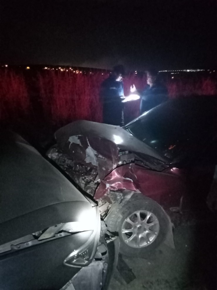 samsunun-atakum-ilcesinde-iki-otomobilin-carpistigi-trafik-kazasinda-bir-eski-milletvekili-ile-2-kisi-yaralandi-1.jpg