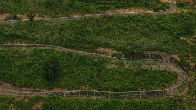 40-kilometre-hiz-850-metrelik-parkur-karadenizin-en-uzun-dag-kizagi-trabzonda-hizmete-giriyor-10.jpg