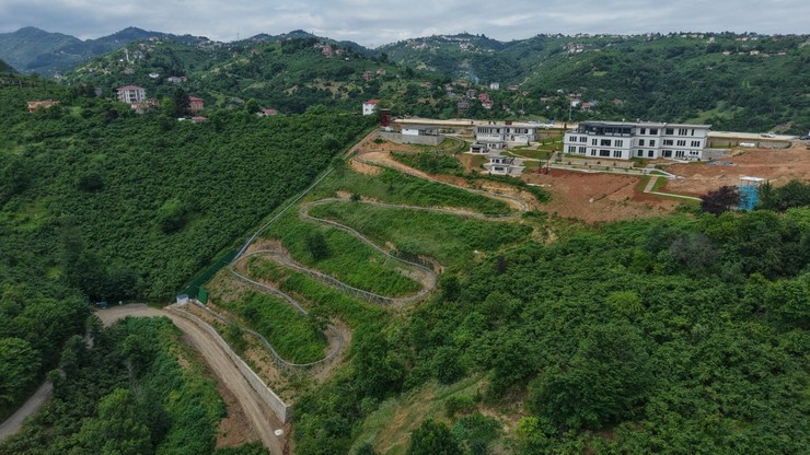 40-kilometre-hiz-850-metrelik-parkur-karadenizin-en-uzun-dag-kizagi-trabzonda-hizmete-giriyor-11.jpg