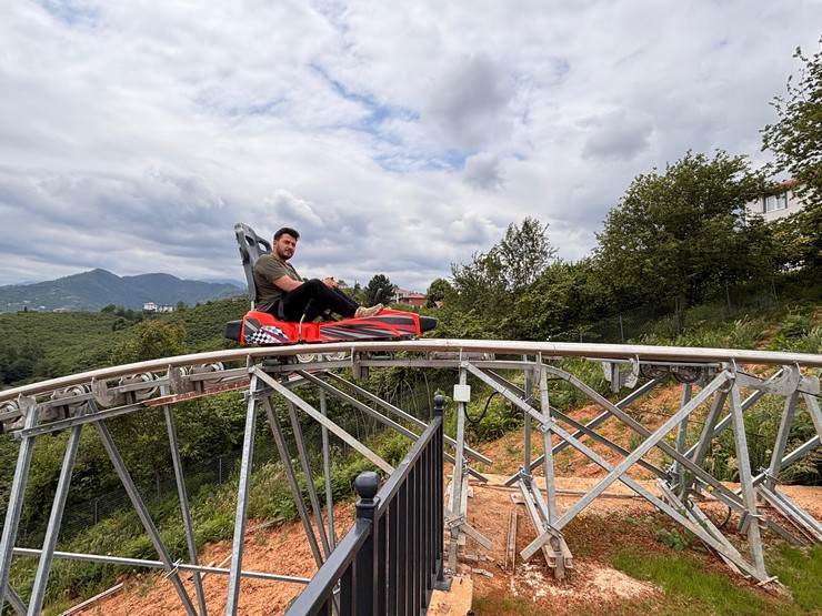 40-kilometre-hiz-850-metrelik-parkur-karadenizin-en-uzun-dag-kizagi-trabzonda-hizmete-giriyor-5.jpg