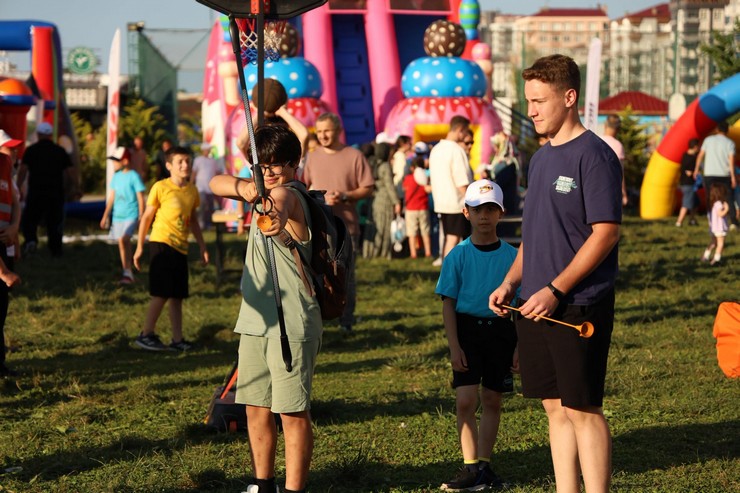 rizede-yaz-spor-okullari-coskuyla-basladi-10.jpg