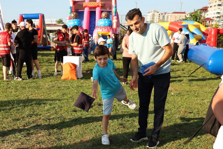 rizede-yaz-spor-okullari-coskuyla-basladi-11.jpg