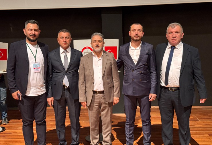 oz-gida-is-sendikasi-dogu-karadeniz-rize-subesinin-4-olagan-genel-kurulu-ramada-otelde-gerceklestirilen-yogun-bir-katilimla-tamamlandi-5.jpg