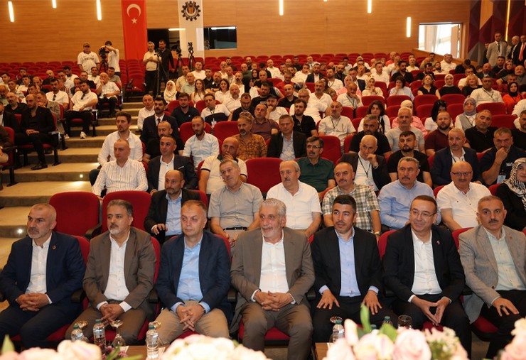 z-gida-is-sendikasi-dogu-karadeniz-rize-subesinin-4-olagan-genel-kurulu-ramada-otelde-gerceklestirilen-yogun-bir-katilimla-tamamlandi-11-001.jpg