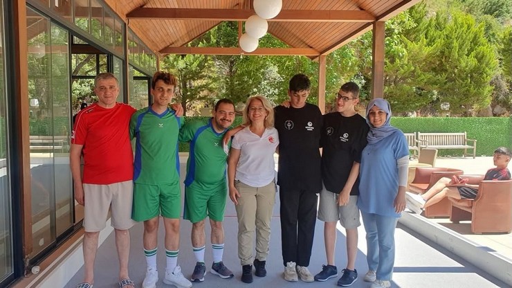 rizenin-ozel-sporculari-turkiye-sampiyonu-4.jpg
