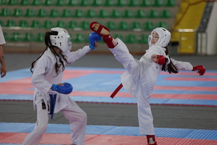 anadolu-yildizlar-ligi-karate-grup-musabakalari-rizede-tamamlandi-10.jpg