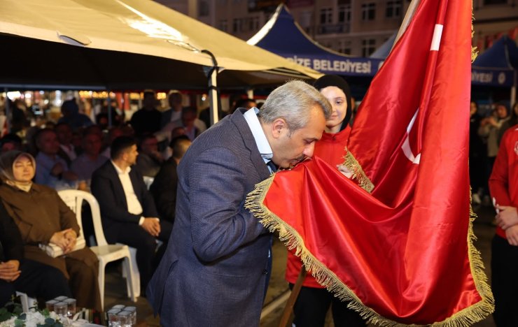 rizenin-15-temmuz-anmasi-demokrasi-ve-birlik-ruhu-yeniden-canlandirildi-4.jpg