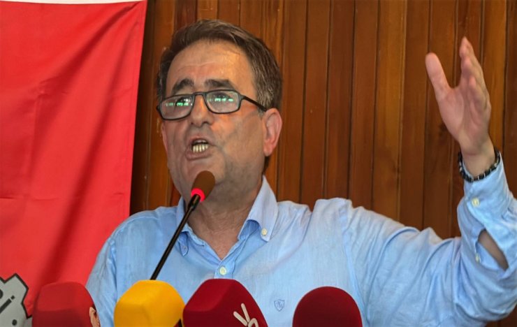 cumhuriyet-halk-partisi-chp-genel-merkez-yonetimi-tarafindan-rize-il-baskani-saltuk-deniz-ve-merkez-ilce-baskani-necati-topaloglunun-yonetim-kurulu-uyeleriyle-birlikte-gorevden-alinmasi-rize-orgut-3.jpg