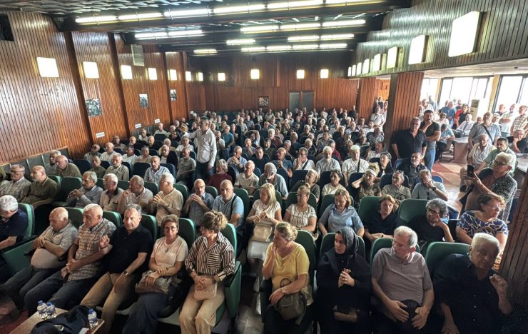 necati-topaloglu-chp-rize-merkez-ilce-baskani-gorevden-alinma-tepki-toplantisi-1.jpg