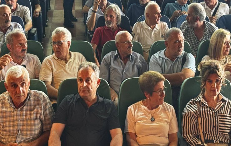 necati-topaloglu-chp-rize-merkez-ilce-baskani-gorevden-alinma-tepki-toplantisi-5.jpg