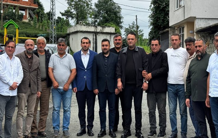 rize-il-genel-meclisi-koylerin-yasam-standartlarini-yukseltmek-ve-altyapi-sorunlarina-koklu-cozumler-uretmek-amaciyla-tuglali-koyu-degerlendirm-toplantisi-13.jpg