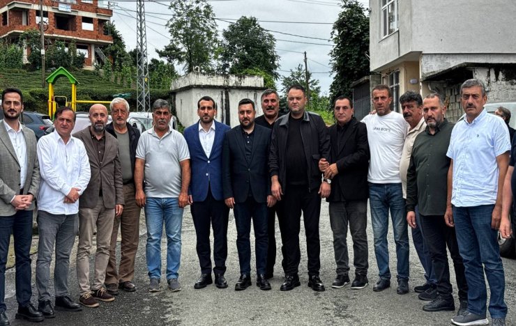 rize-il-genel-meclisi-koylerin-yasam-standartlarini-yukseltmek-ve-altyapi-sorunlarina-koklu-cozumler-uretmek-amaciyla-tuglali-koyu-degerlendirm-toplantisi-14.jpg