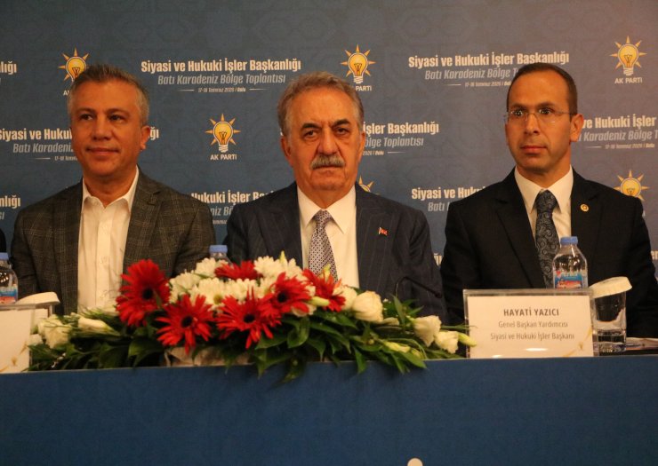 hayati-yazici-ak-parti-siyasi-ve-hukuk-isler-baskanligi-tarafindan-duzenlenen-bati-karadeniz-bolge-toplantisi-abant-golu-milli-parkinda-bulunan-bir-otelde-duzenlendi-1.jpeg