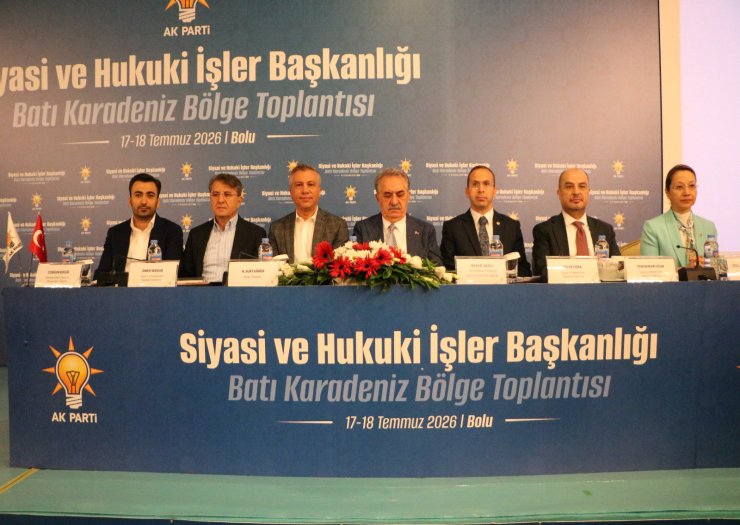 hayati-yazici-ak-parti-siyasi-ve-hukuk-isler-baskanligi-tarafindan-duzenlenen-bati-karadeniz-bolge-toplantisi-abant-golu-milli-parkinda-bulunan-bir-otelde-duzenlendi-2.jpeg