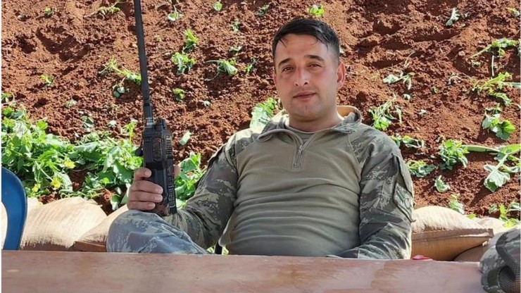 giresunda-denizde-bogulma-tehlikesi-geciren-gazi-uzman-cavus-unal-cak-kaldirildigi-hastanede-hayatini-kaybetti-2.jpg