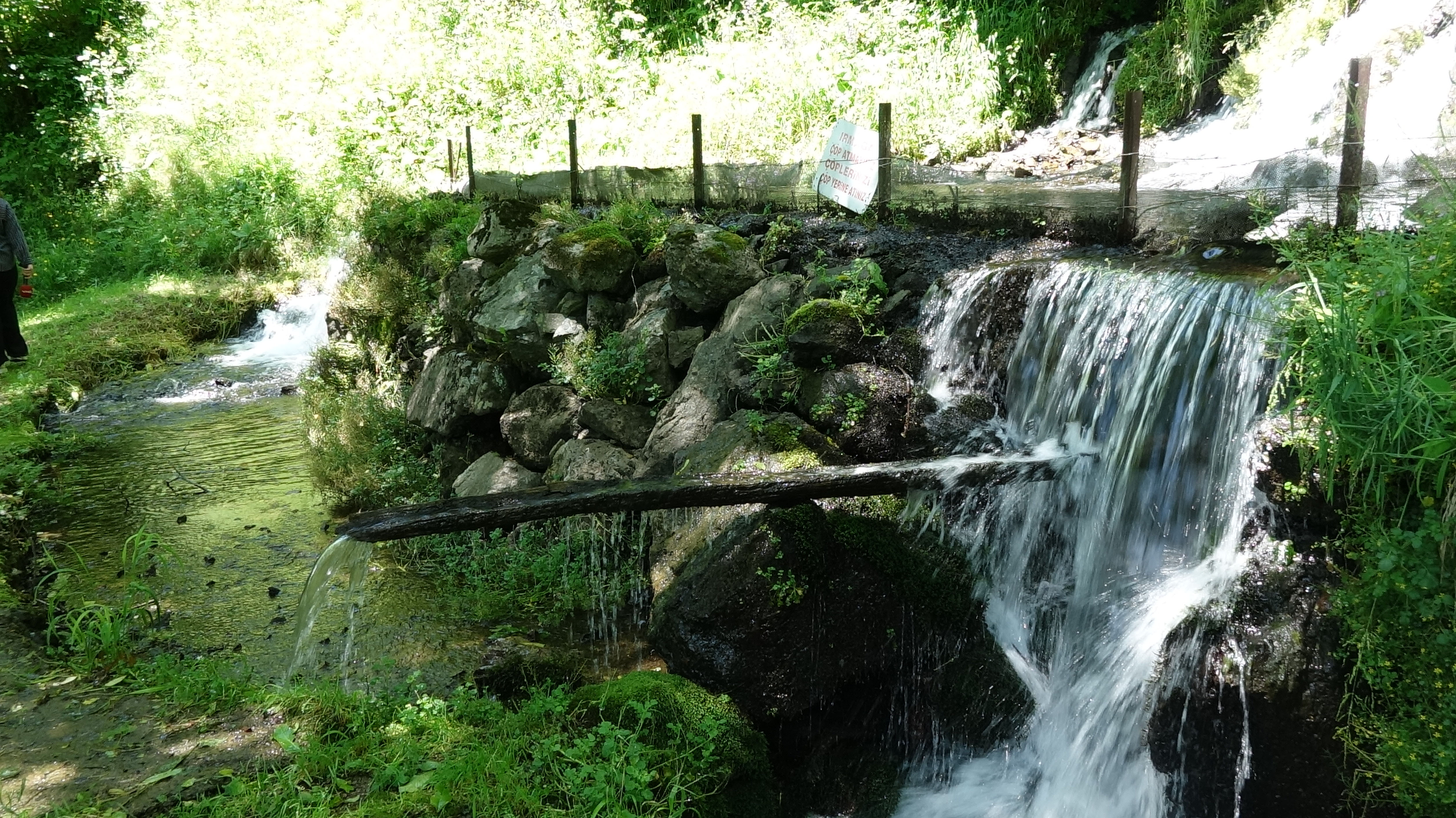 daglarin-arasinda-3-asirlik-yasam-pinari-1392926-413726.jpg