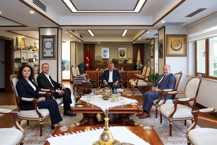 rize-ve-artvinde-aile-ve-sosyal-hizmetler-mudurluklerinde-yeni-donem-7.jpg