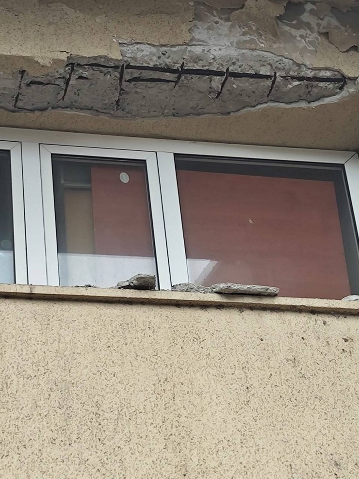 rizede-eski-sgk-binasi-ozel-mulk-tehlikeye-davetiye-cikariyor-29.jpg
