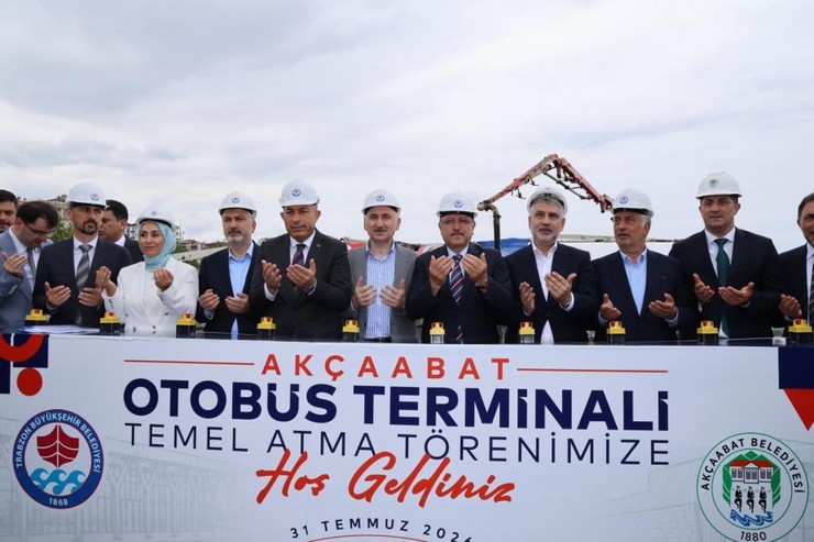 trabzonun-akcaabat-ilcesinde-yapilacak-yeni-otogarin-temeli-atildi-2.jpg