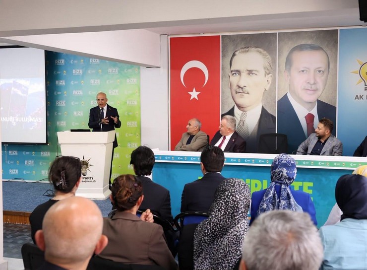 hazine-ve-maliye-bakani-mehmet-simsek-rizedeki-temaslari-kapsaminda-bir-dizi-ziyaret-gerceklestirdi-13.jpg