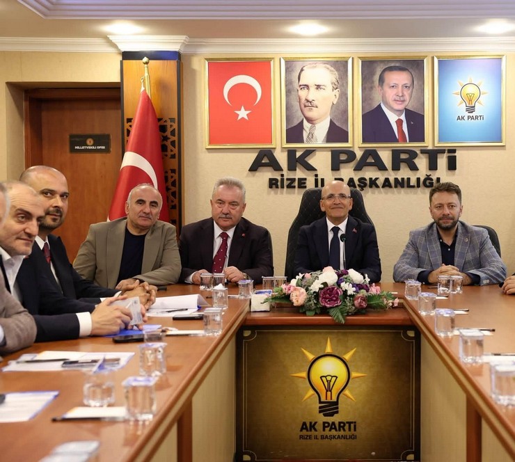 hazine-ve-maliye-bakani-mehmet-simsek-rizedeki-temaslari-kapsaminda-bir-dizi-ziyaret-gerceklestirdi-14.jpg