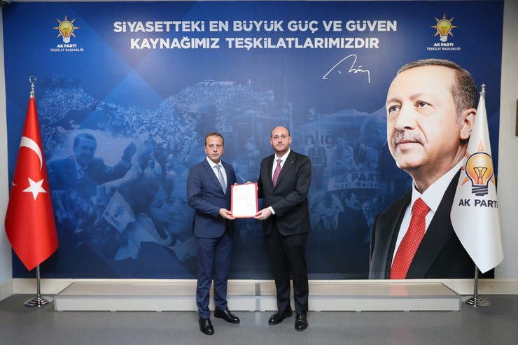 ak-parti-pazar-ilce-baskanligina-furkan-namli-atandi-5.jpg