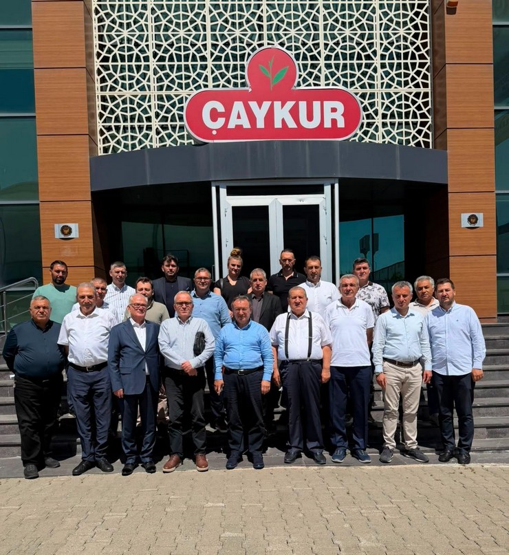 caykur-genel-muduru-yusuf-ziya-alim-bayilerle-orduda-bulustu-2.jpg