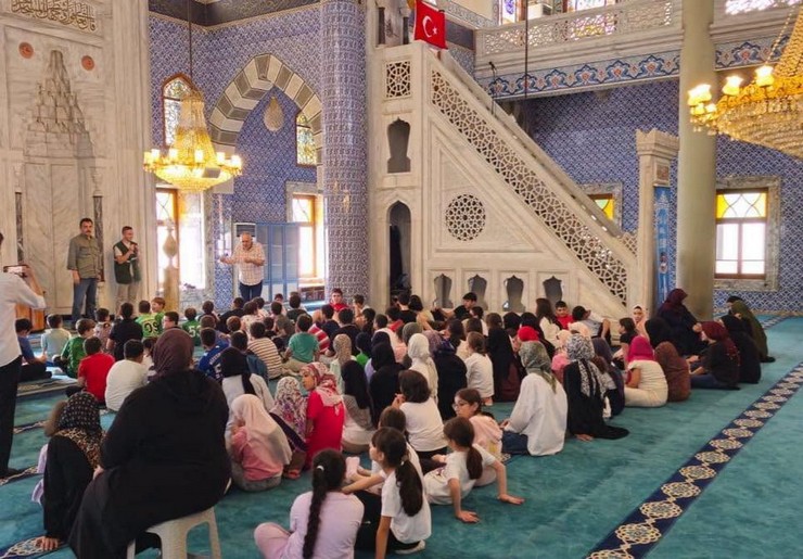 rizede-yaz-kuran-kurslarinda-ogrenim-goren-cocuklara-yonelik-ornek-bir-farkindalik-ve-sosyal-uyum-projesi-uygulaniyor-9.jpg
