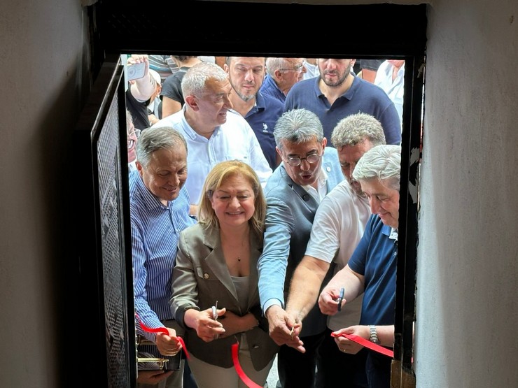 yeni-parti-findikli-ilce-baskanligi-coskulu-bir-torenle-acildi-14.jpg