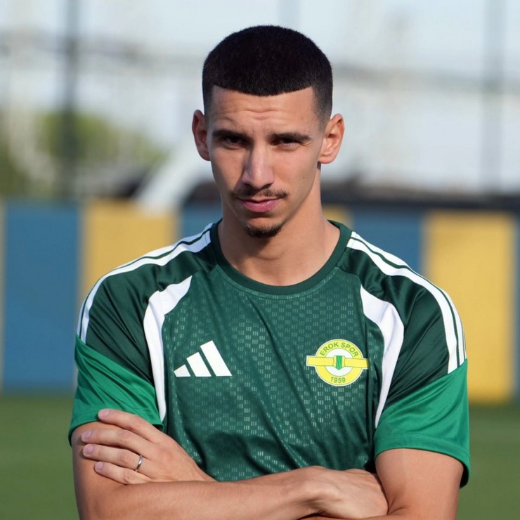 aykur-rizesporlu-altin-zeqiri-esenler-eroksporda-1.jpg
