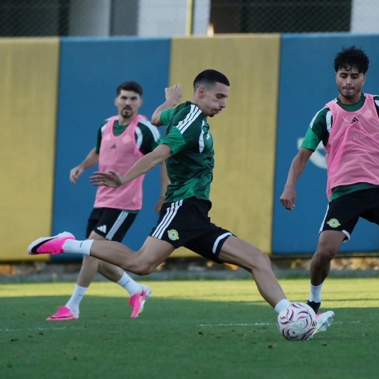 aykur-rizesporlu-altin-zeqiri-esenler-eroksporda-2.jpg