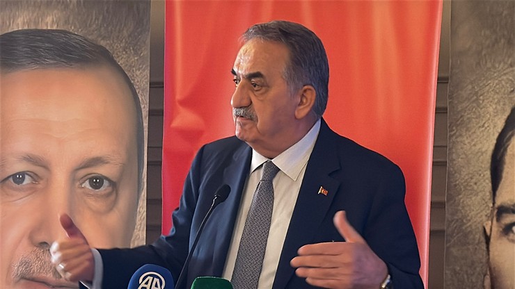ak-parti-genel-baskan-yardimcisi-hayati-yazici-partisinin-25-kurulus-yil-donumu-dolayisiyla-bir-salonda-duzenlenen-programa-katilarak-konusma-yapti-1-001.jpg