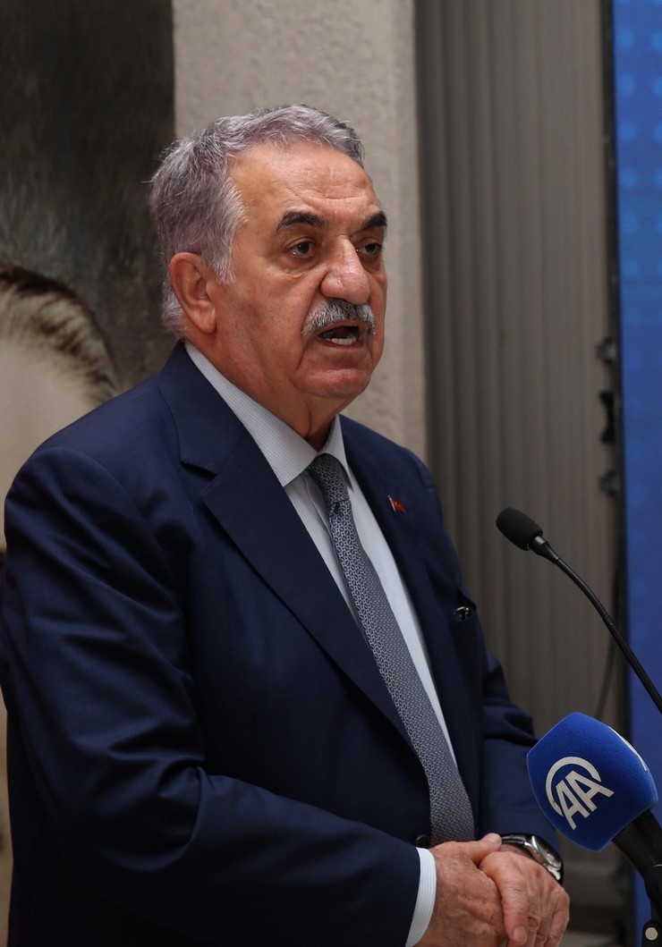 ak-parti-genel-baskan-yardimcisi-hayati-yazici-partisinin-25-kurulus-yil-donumu-dolayisiyla-bir-salonda-duzenlenen-programa-katilarak-konusma-yapti-4.jpg