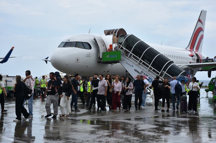 tahran-ile-trabzon-arasinda-direkt-ucus-seferleri-basladi-2.jpg