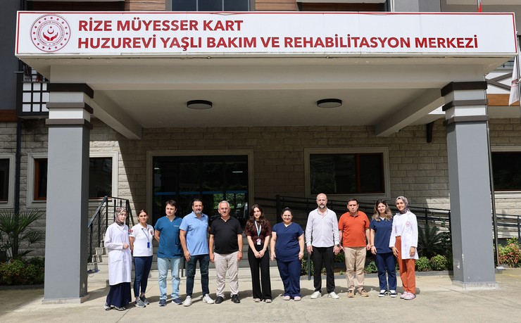 rizede-huzurevi-sakinlerine-yerinde-agiz-ve-dis-sagligi-hizmeti-11.jpg