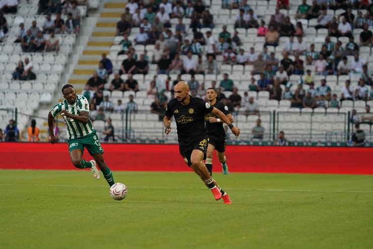 tumosan-konyaspor-caykur-rizespor-2.jpg