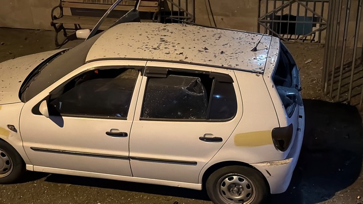 trabzon-arsinde-otoparktaki-araclarin-uzerine-insansiz-hava-araci-dustu-4.jpg