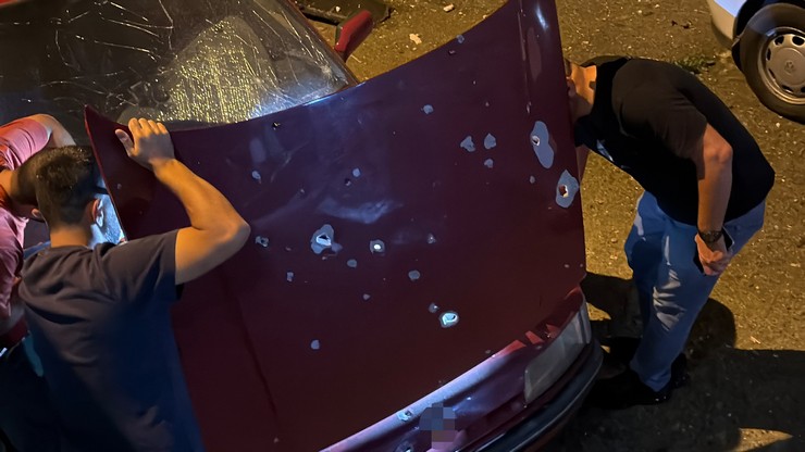 trabzon-arsinde-otoparktaki-araclarin-uzerine-insansiz-hava-araci-dustu-6.jpg