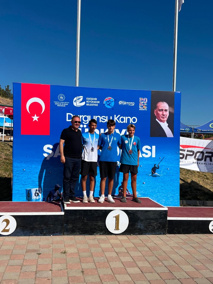 eskisehirde-18-21-agustos-2026-tarihleri-arasinda-duzenlenen-durgunsu-kano-turkiye-sampiyonasi-rize-temsilcilerinin-adeta-sovuna-sahne-oldu-11.jpg