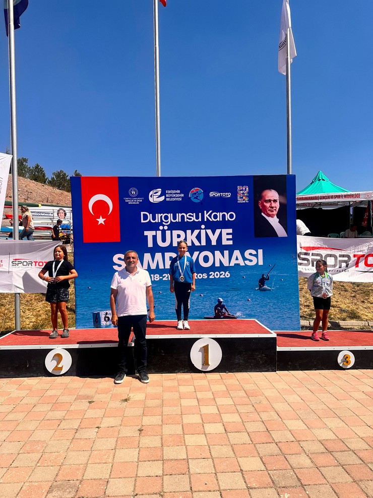 eskisehirde-18-21-agustos-2026-tarihleri-arasinda-duzenlenen-durgunsu-kano-turkiye-sampiyonasi-rize-temsilcilerinin-adeta-sovuna-sahne-oldu-17.jpg